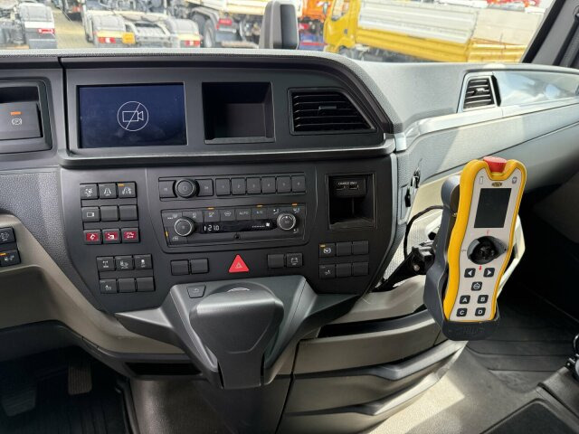 MAN TGX 26.520 6x2 Abrollkipper MEILLER RS 21.70 - Camion ampliroll: photos 3 MAN TGX 26.520 6x2 Abrollkipper MEILLER RS 21.70 - Camion ampliroll: photos 3