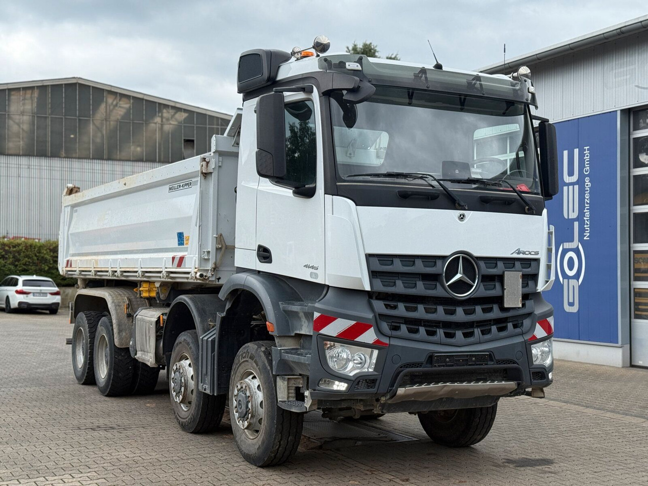 Mercedes-Benz 4145 8x8 Meiler Dreiseitenkipper Bordmatik - Camion benne: photos 3 Mercedes-Benz 4145 8x8 Meiler Dreiseitenkipper Bordmatik - Camion benne: photos 3