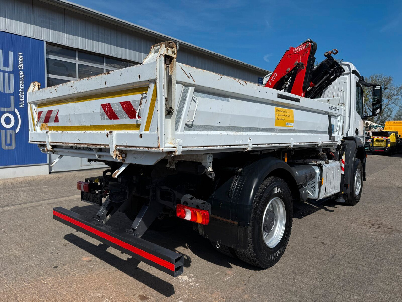 Mercedes-Benz AROCS 1832 4x2 Euro 6 Kipper Kran FASSI F120FB - Camion benne, Camion grue: photos 4 Mercedes-Benz AROCS 1832 4x2 Euro 6 Kipper Kran FASSI F120FB - Camion benne, Camion grue: photos 4