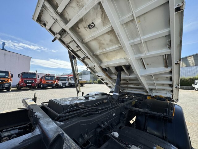 Mercedes-Benz AROCS 1832 4x2 Euro 6 Kipper Kran FASSI F120FB - Camion benne, Camion grue: photos 3 Mercedes-Benz AROCS 1832 4x2 Euro 6 Kipper Kran FASSI F120FB - Camion benne, Camion grue: photos 3