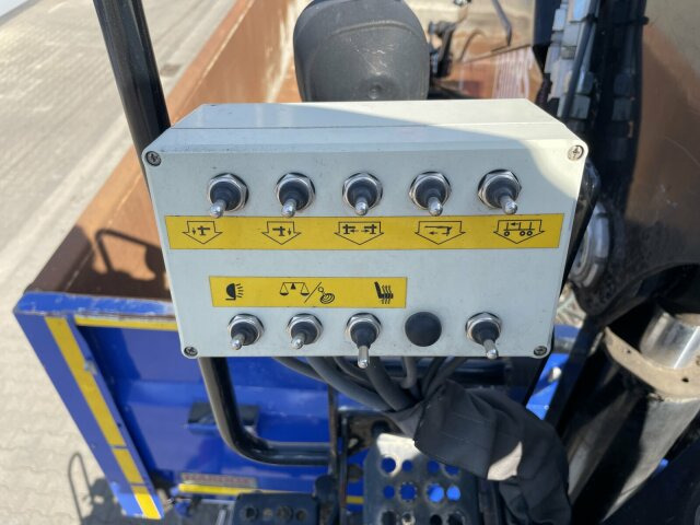 Mercedes-Benz AROCS 2536 6x2*4 Kipper Kran HIAB - Camion benne, Camion grue: photos 4 Mercedes-Benz AROCS 2536 6x2*4 Kipper Kran HIAB - Camion benne, Camion grue: photos 4