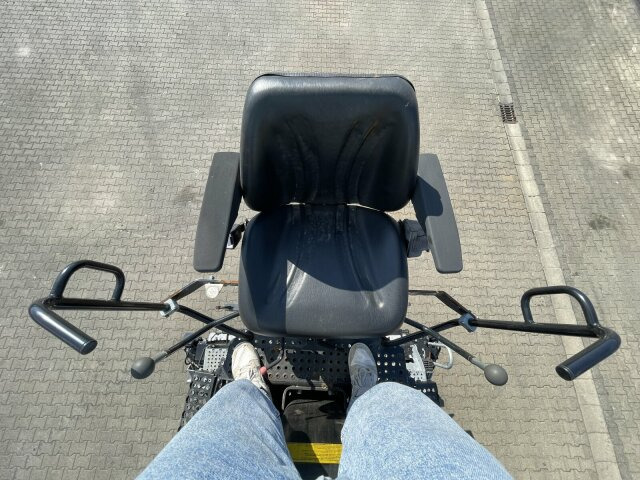 Mercedes-Benz AROCS 2536 6x2*4 Kipper Kran HIAB - Camion benne, Camion grue: photos 3 Mercedes-Benz AROCS 2536 6x2*4 Kipper Kran HIAB - Camion benne, Camion grue: photos 3