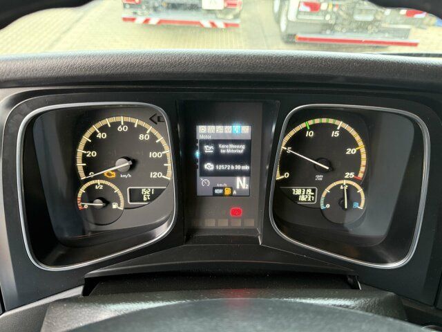 Mercedes-Benz Actros 4x2 Pritsche Plane Laderampe + Anhänger - Camion à rideaux coulissants: photos 3 Mercedes-Benz Actros 4x2 Pritsche Plane Laderampe + Anhänger - Camion à rideaux coulissants: photos 3