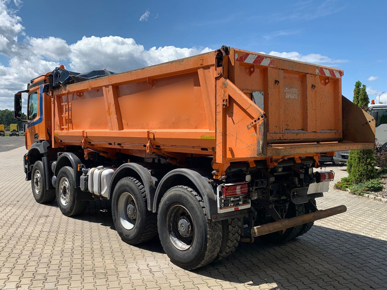 Mercedes-Benz Arocs 3243 8x4 Dreiseitenkipper mit Bordmatik - Camion benne: photos 5 Mercedes-Benz Arocs 3243 8x4 Dreiseitenkipper mit Bordmatik - Camion benne: photos 5