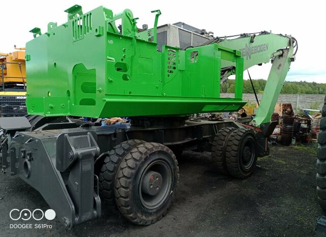 Sennebogen 818-E Umschlagbagger - 83 Ton - mit Greifer - Pelle sur pneus: photos 3 Sennebogen 818-E Umschlagbagger - 83 Ton - mit Greifer - Pelle sur pneus: photos 3