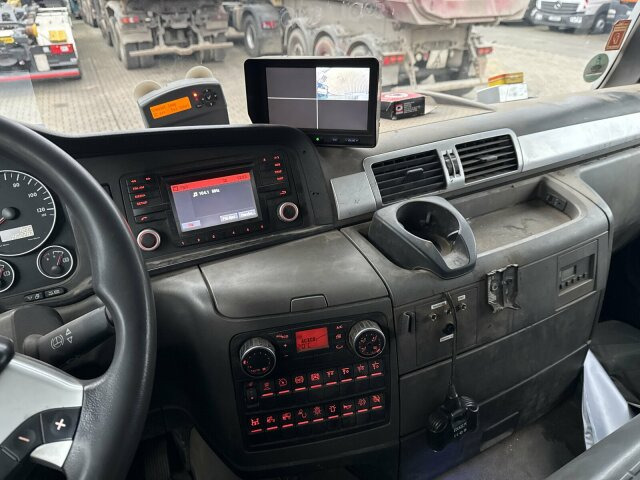 MAN TGS 26.440 Zugmaschine + Atlas Kran 5 Ausschube - Tracteur routier: photos 4 MAN TGS 26.440 Zugmaschine + Atlas Kran 5 Ausschube - Tracteur routier: photos 4