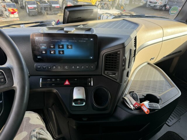 Mercedes-Benz ACTROS 1846 4x4 HAD Euro 6 Kipphydraulik - Tracteur routier: photos 3 Mercedes-Benz ACTROS 1846 4x4 HAD Euro 6 Kipphydraulik - Tracteur routier: photos 3