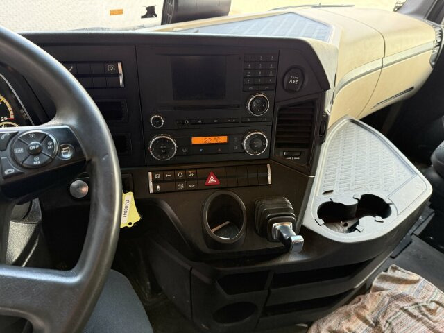 Mercedes-Benz Actros 1845 SZM 4x2 Retarder Kipph. - Tracteur routier: photos 2 Mercedes-Benz Actros 1845 SZM 4x2 Retarder Kipph. - Tracteur routier: photos 2