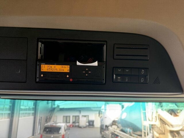 Mercedes-Benz Actros 1845 SZM 4x2 Retarder Kipph. - Tracteur routier: photos 3 Mercedes-Benz Actros 1845 SZM 4x2 Retarder Kipph. - Tracteur routier: photos 3