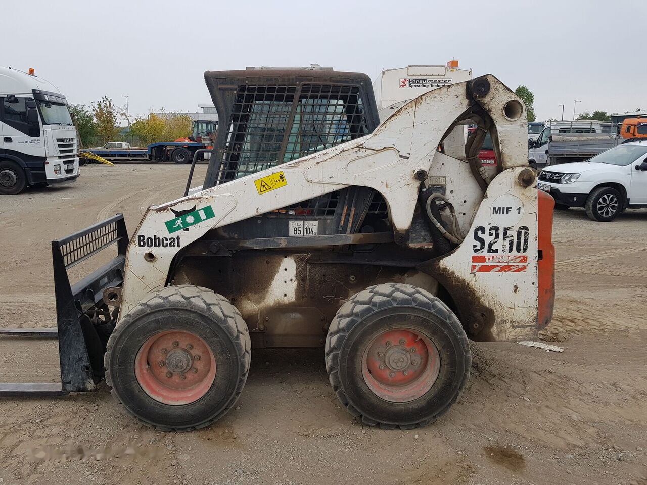 Bobcat S 250 TURBO - Mini chargeuse: photos 1 Bobcat S 250 TURBO - Mini chargeuse: photos 1
