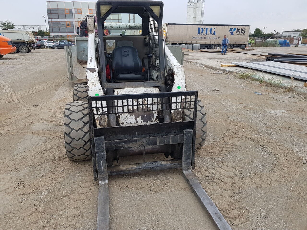 Bobcat S 250 TURBO - Mini chargeuse: photos 2 Bobcat S 250 TURBO - Mini chargeuse: photos 2