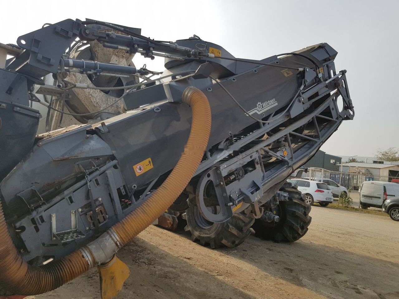 Wirtgen w100Fi - Fraiseuse à froid: photos 1 Wirtgen w100Fi - Fraiseuse à froid: photos 1