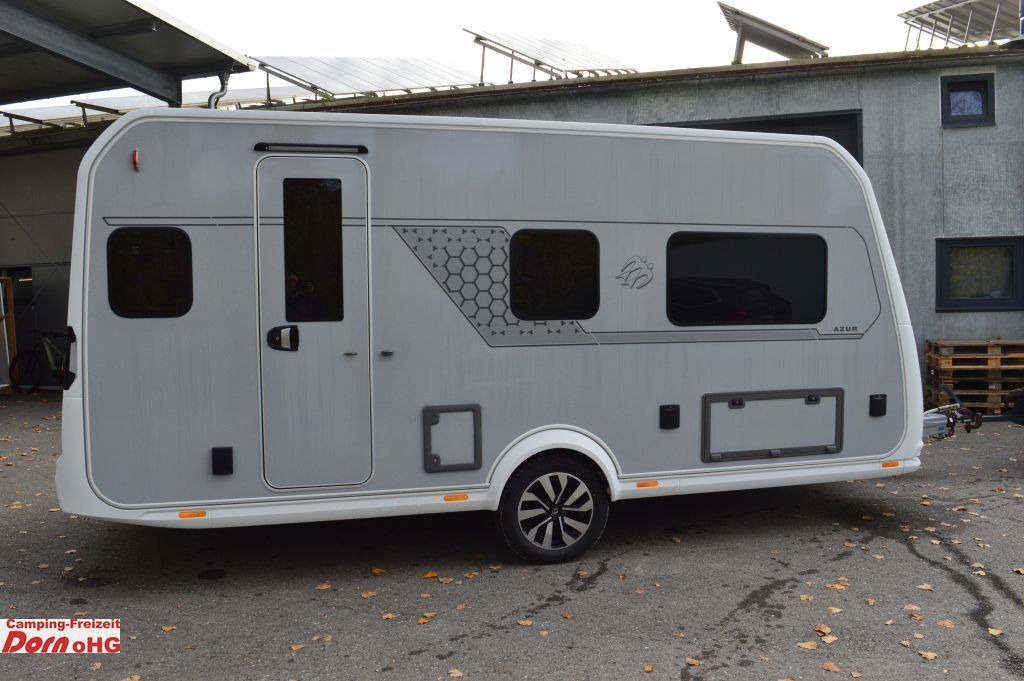 Knaus Azur 460 EU Knaus Azur 460 EU Leichter Hagel Bugfront - Caravane: photos 1 Knaus Azur 460 EU Knaus Azur 460 EU Leichter Hagel Bugfront - Caravane: photos 1