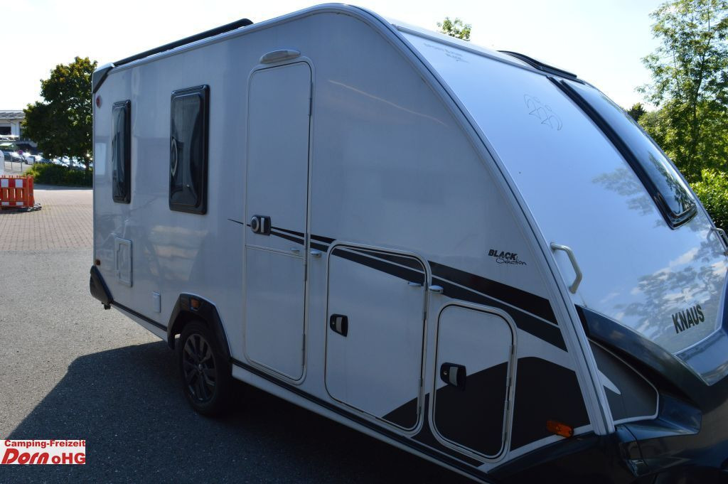 Knaus Sport&Fun 480 QL BLACK SELECTION ATC-Anti Schleu - Caravane: photos 1 Knaus Sport&Fun 480 QL BLACK SELECTION ATC-Anti Schleu - Caravane: photos 1