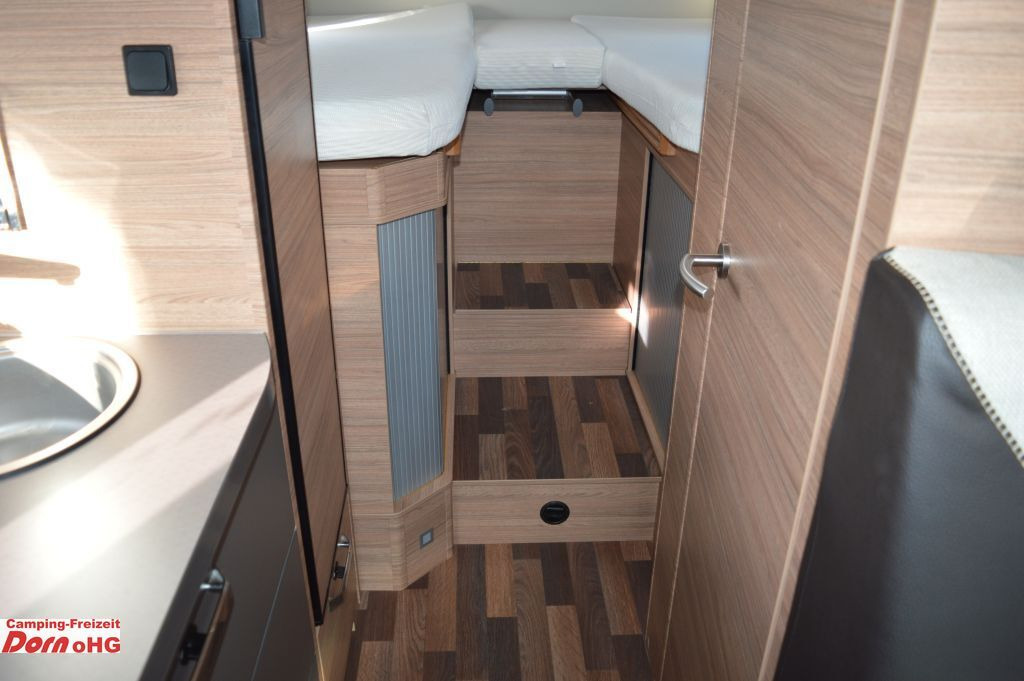 Weinsberg CaraCompact Suite 640 MEG EDITION [PEPPER] Licht en leasing occasion Weinsberg CaraCompact Suite 640 MEG EDITION [PEPPER] Licht: photos 7