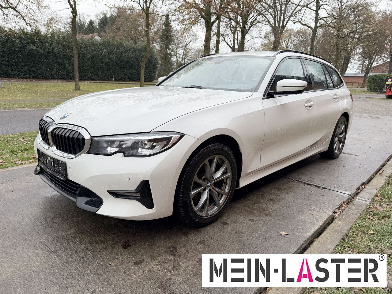 BMW 320 d xDrive touring Sport Line shadow AHK - Voiture break: photos 2 BMW 320 d xDrive touring Sport Line shadow AHK - Voiture break: photos 2