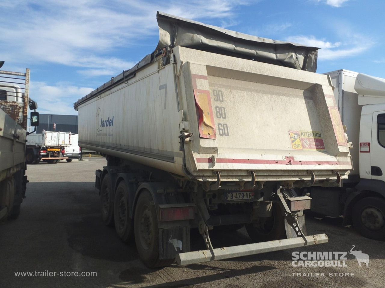 SCHMITZ Tipper Alu-square sided body 24m³ - Semi-remorque benne: photos 2 SCHMITZ Tipper Alu-square sided body 24m³ - Semi-remorque benne: photos 2