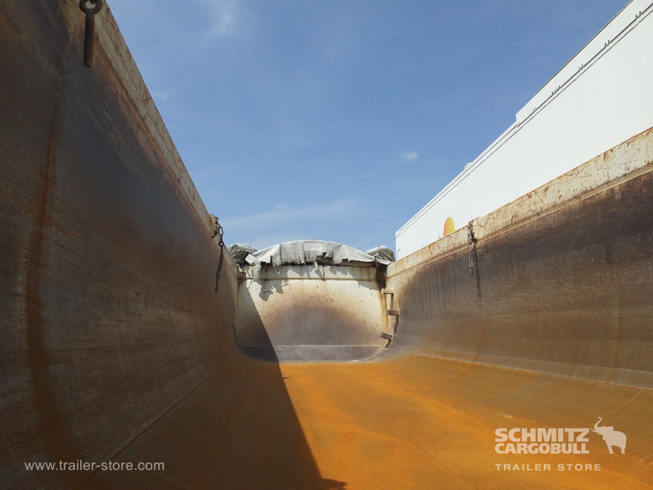 SCHMITZ Tipper Steel half pipe body 24m³ - Semi-remorque benne: photos 3 SCHMITZ Tipper Steel half pipe body 24m³ - Semi-remorque benne: photos 3