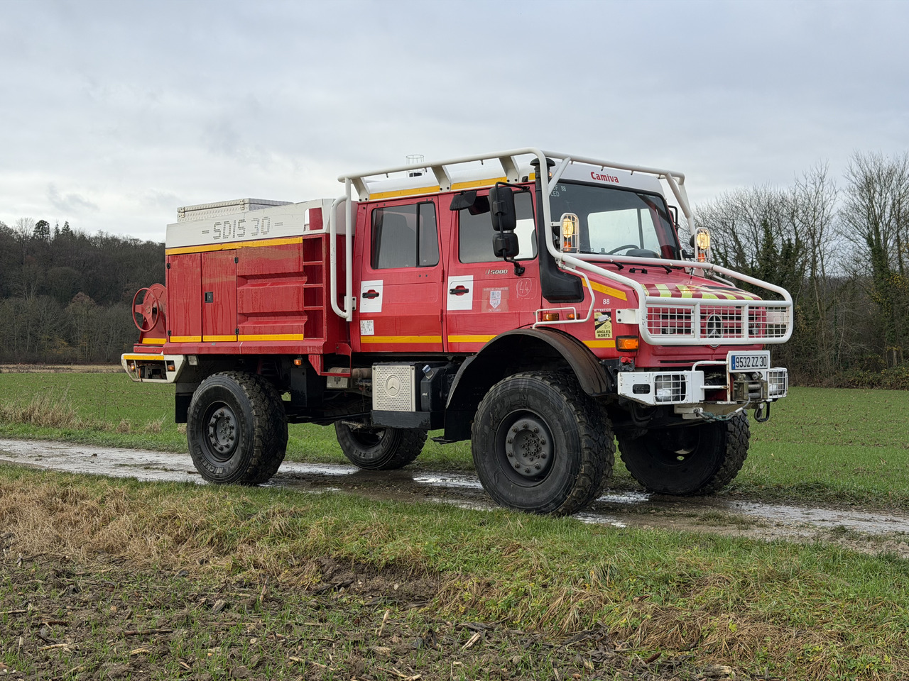 DE POMPIER MERCEDES-BENZ U5000 4X4 UNIMOG - Camion: photos 1 DE POMPIER MERCEDES-BENZ U5000 4X4 UNIMOG - Camion: photos 1