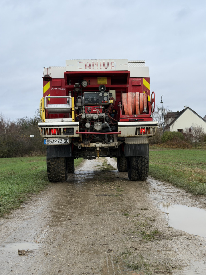 DE POMPIER MERCEDES-BENZ U5000 4X4 UNIMOG - Camion: photos 5 DE POMPIER MERCEDES-BENZ U5000 4X4 UNIMOG - Camion: photos 5