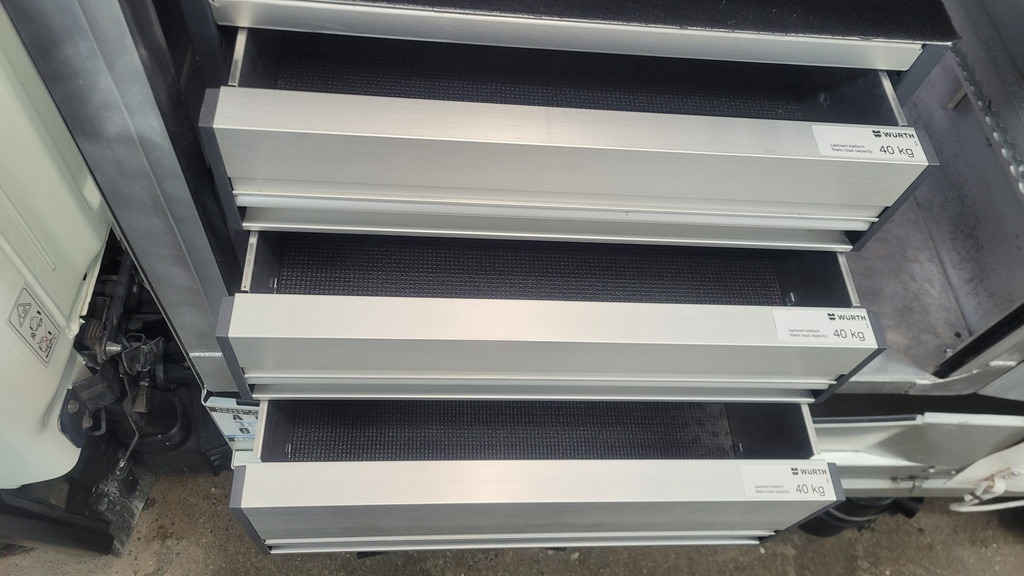 Camion hydrocureur Nissan Cabstar COMBI Kanalreiniger VAAVUM CLEANER: photos 39