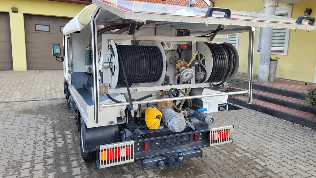 Camion hydrocureur Nissan Cabstar COMBI Kanalreiniger VAAVUM CLEANER: photos 50
