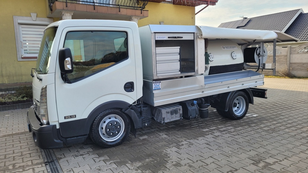 Camion hydrocureur Nissan Cabstar COMBI Kanalreiniger VAAVUM CLEANER: photos 45