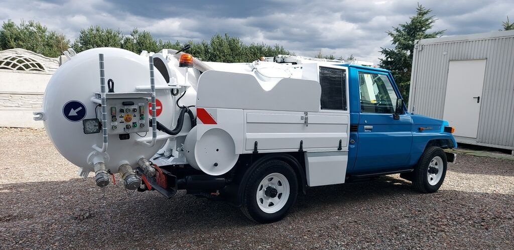 Camion hydrocureur Toyota Land Cruiser COMBI HYDRO CLEANER 4x4: photos 33