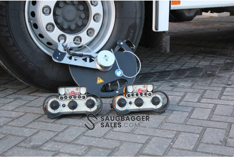 Camion hydrocureur Mercedes-Benz Arocs 3251 RSP Saugbagger 2023: photos 12 Camion hydrocureur Mercedes-Benz Arocs 3251 RSP Saugbagger 2023: photos 12