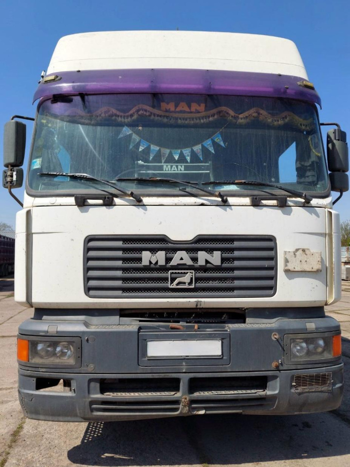 MAN 26.414 - Camion plateau: photos 3 MAN 26.414 - Camion plateau: photos 3