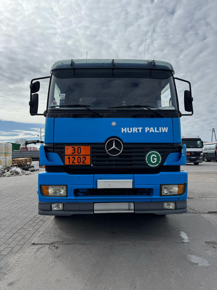 MERCEDES-BENZ Atego 1828 - Camion citerne: photos 2 MERCEDES-BENZ Atego 1828 - Camion citerne: photos 2