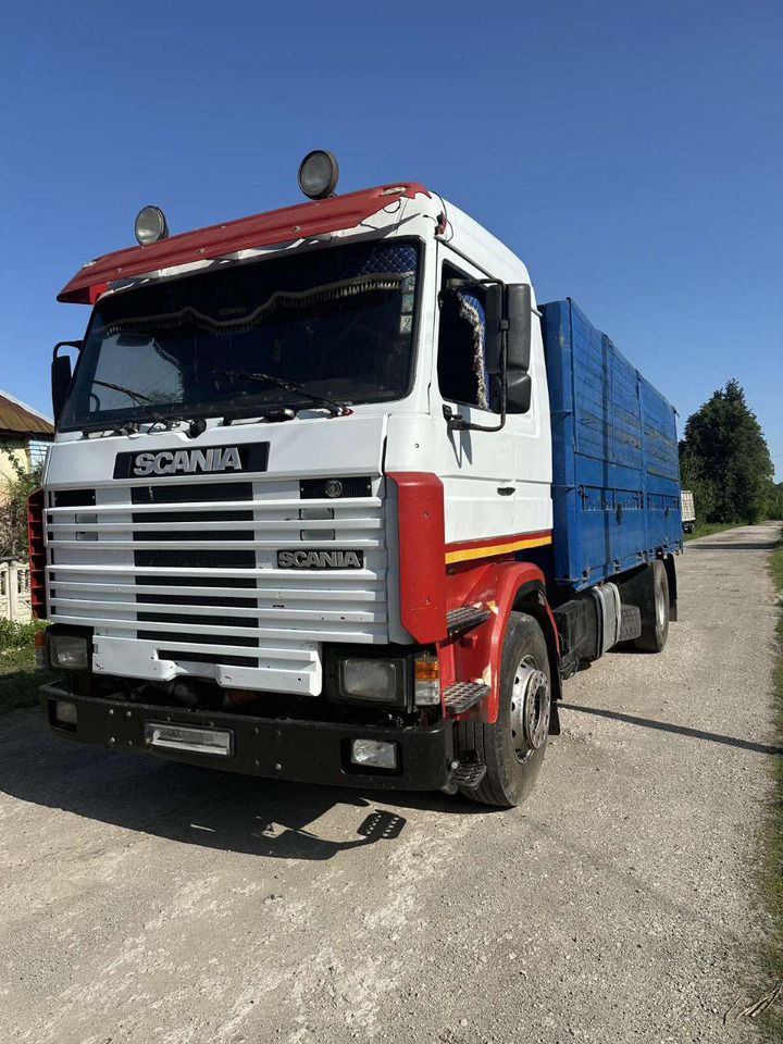 SCANIA 113M.360 - Camion plateau: photos 2 SCANIA 113M.360 - Camion plateau: photos 2