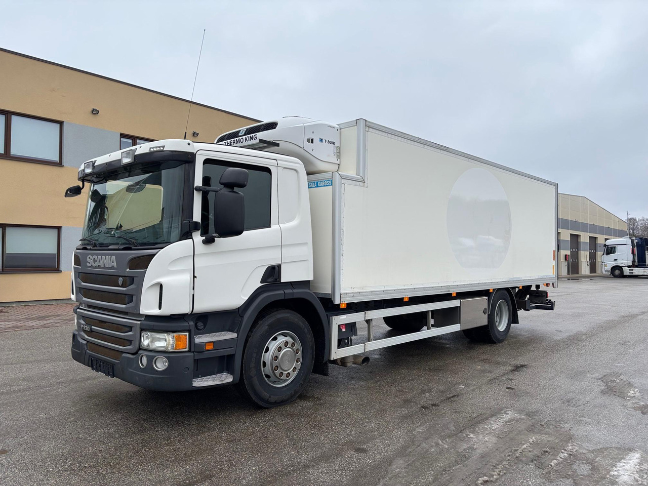 SCANIA P230 - Camion frigorifique: photos 2 SCANIA P230 - Camion frigorifique: photos 2