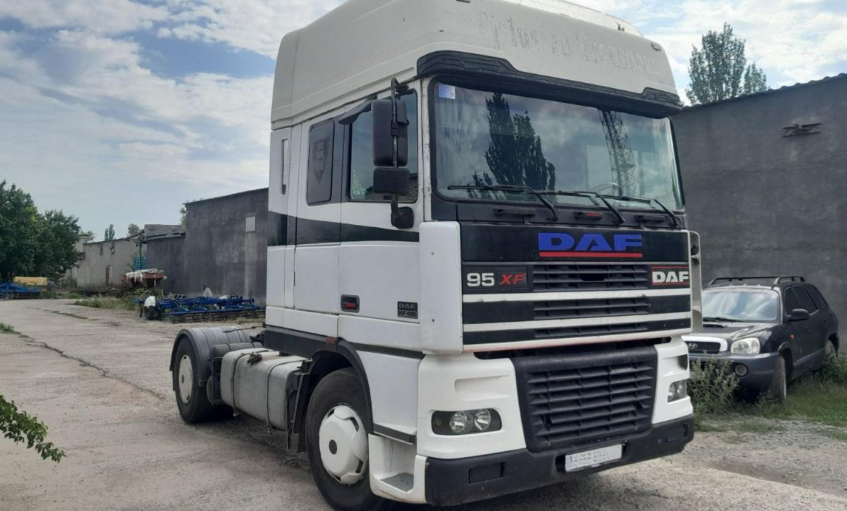 DAF 95XF430 - Tracteur routier: photos 1 DAF 95XF430 - Tracteur routier: photos 1