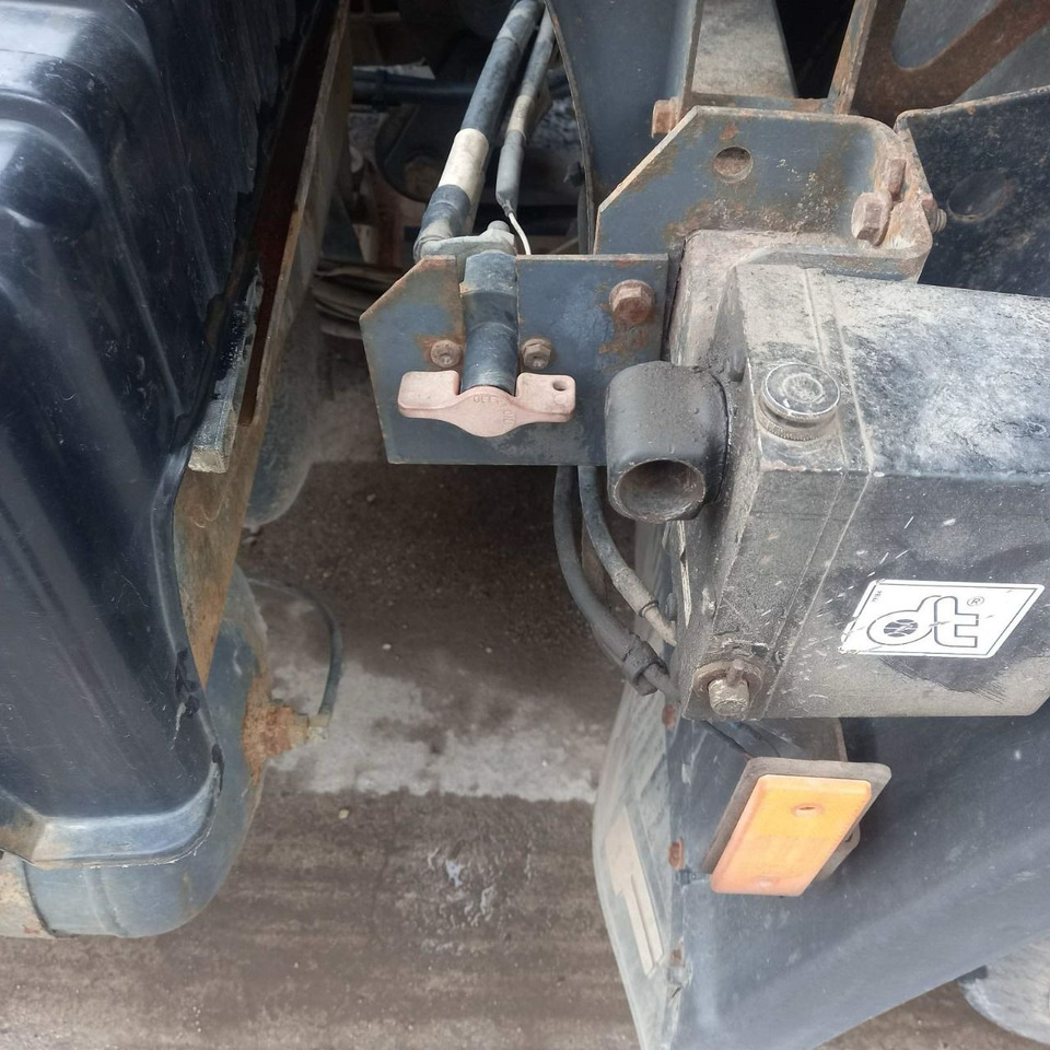Tracteur routier DAF XF 95.430: photos 7