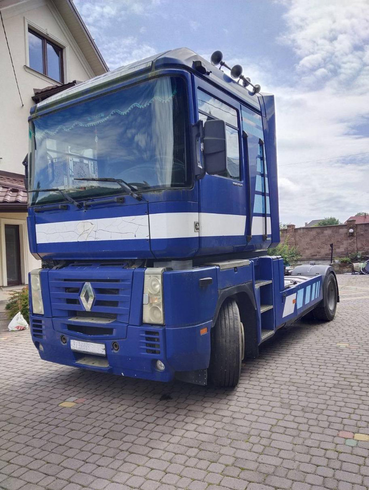 RENAULT Magnum 440 - Tracteur routier: photos 1 RENAULT Magnum 440 - Tracteur routier: photos 1