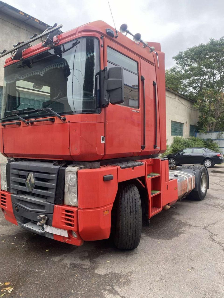 RENAULT Magnum 480 - Tracteur routier: photos 4 RENAULT Magnum 480 - Tracteur routier: photos 4