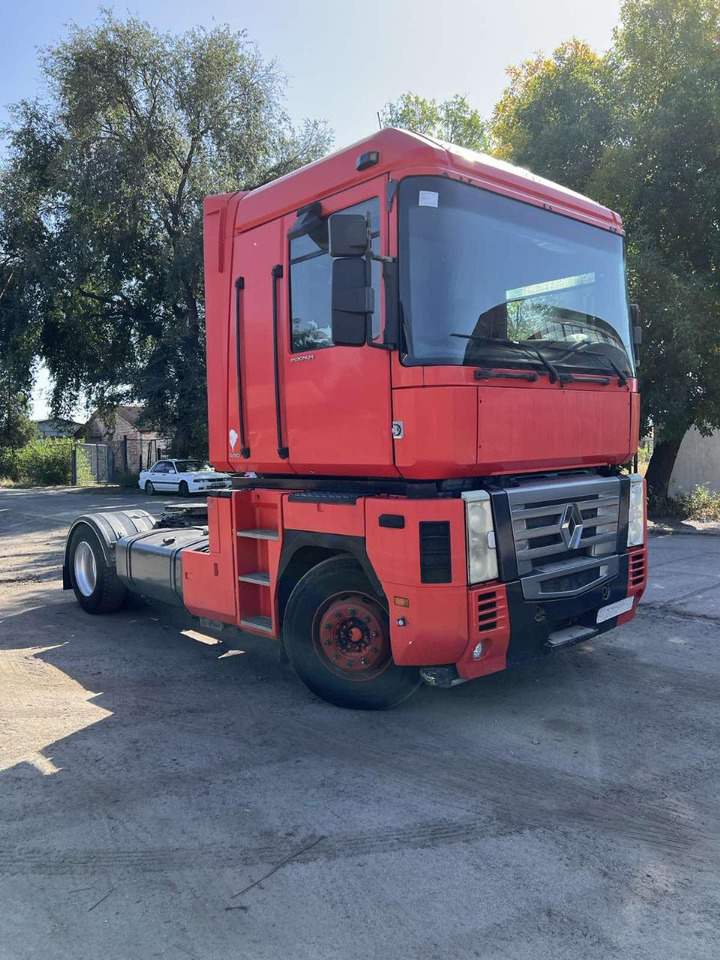 RENAULT Magnum 480 - Tracteur routier: photos 1 RENAULT Magnum 480 - Tracteur routier: photos 1