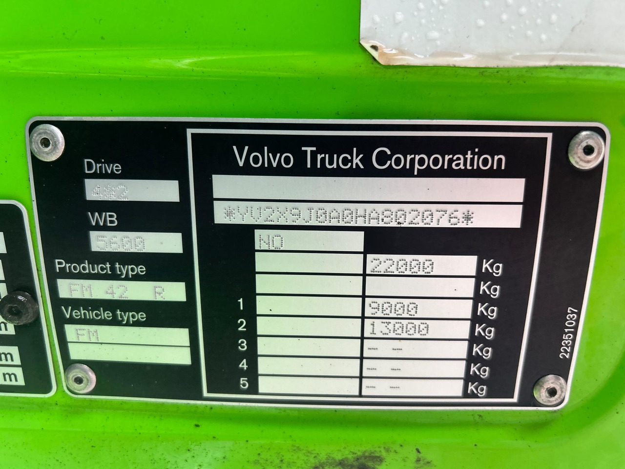 Camion fourgon VOLVO FM330: photos 22