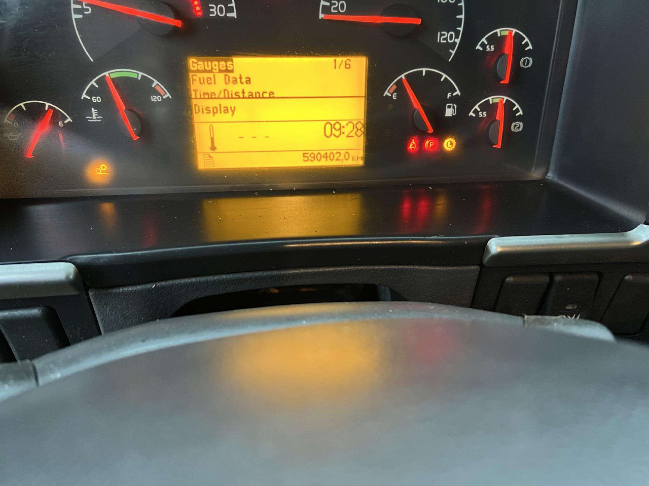 Camion fourgon VOLVO FM9.260: photos 6