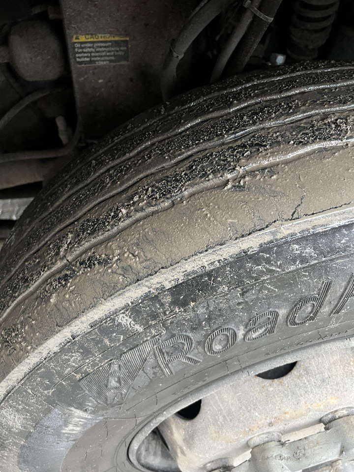 Camion fourgon VOLVO FM9.260: photos 14