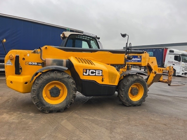 JCB 540-140 - Chariot télescopique: photos 1 JCB 540-140 - Chariot télescopique: photos 1