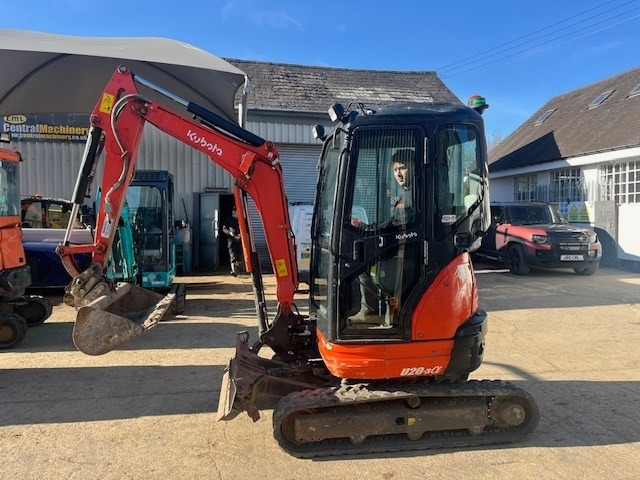 Kubota U 20-3 - Mini pelle: photos 5 Kubota U 20-3 - Mini pelle: photos 5