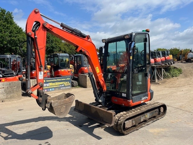 Kubota U 27-4 - Mini pelle: photos 3 Kubota U 27-4 - Mini pelle: photos 3