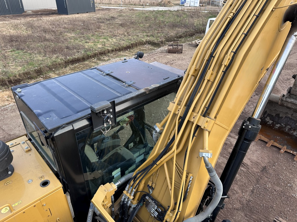 Pelle sur chenille CATERPILLAR 323 EL Deutsche Maschine! Top !!!: photos 18