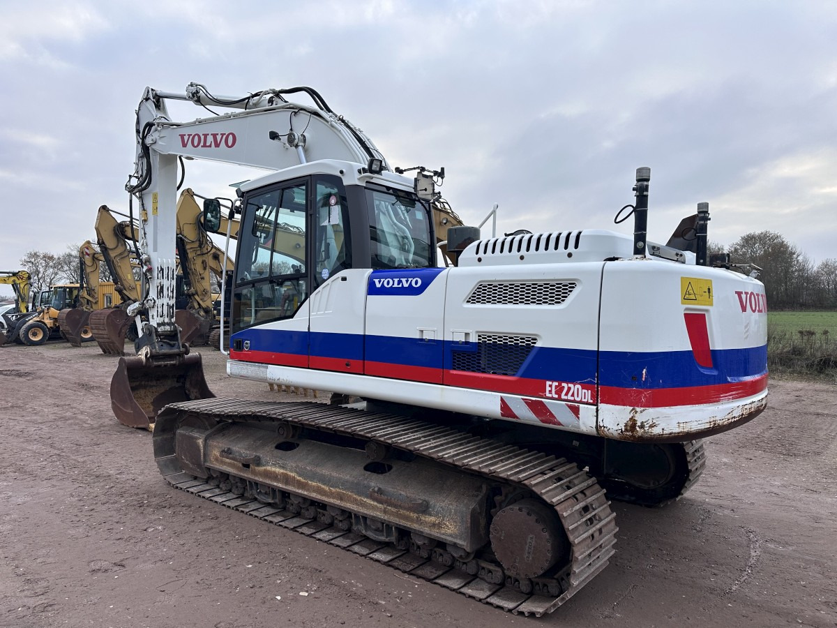 VOLVO EC 220 DL German machine! - Pelle: photos 5 VOLVO EC 220 DL German machine! - Pelle: photos 5