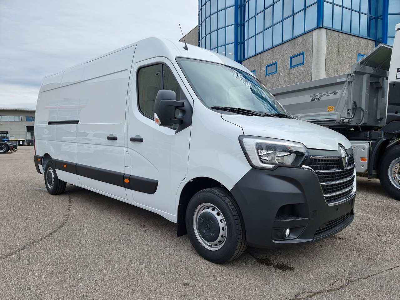 Fourgon utilitaire Renault Master L3H2 3,5t 150 PRO+