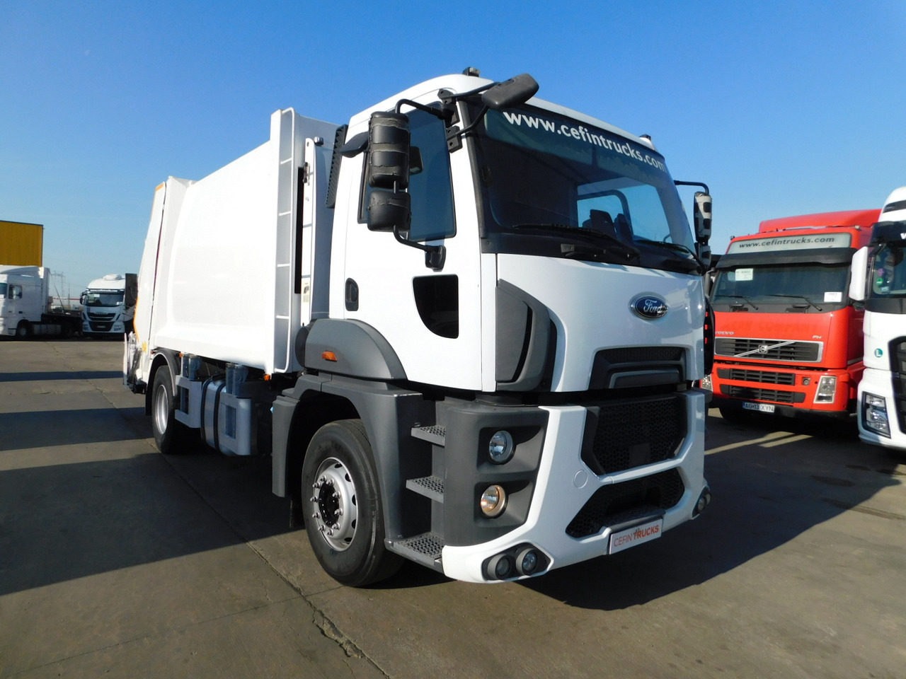 Ford 1833 4x2 dcab e6 9seso14409 - Benne à ordures ménagères: photos 2 Ford 1833 4x2 dcab e6 9seso14409 - Benne à ordures ménagères: photos 2
