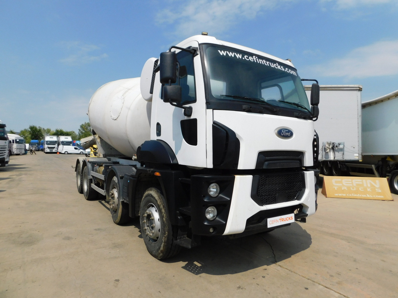 Ford Lt12xl 7h cargo 4142m - Camion malaxeur: photos 2 Ford Lt12xl 7h cargo 4142m - Camion malaxeur: photos 2