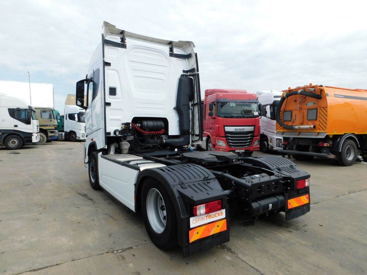 Ford F max 4x2 scab e6 12s2620 - Tracteur routier: photos 4 Ford F max 4x2 scab e6 12s2620 - Tracteur routier: photos 4
